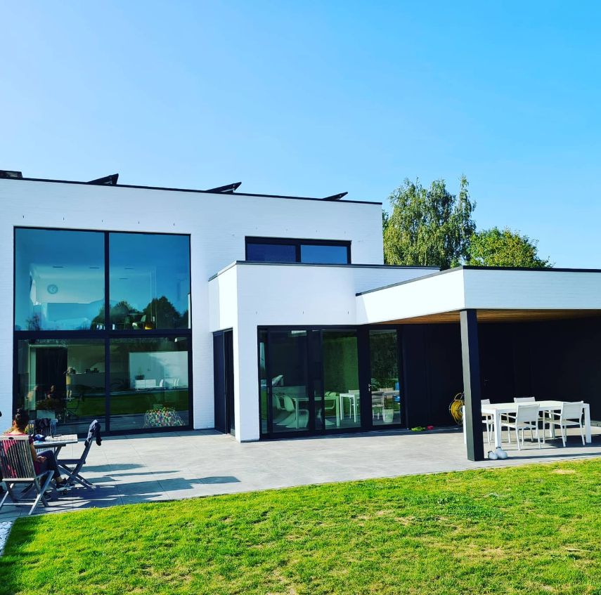 House Exterior Fachade